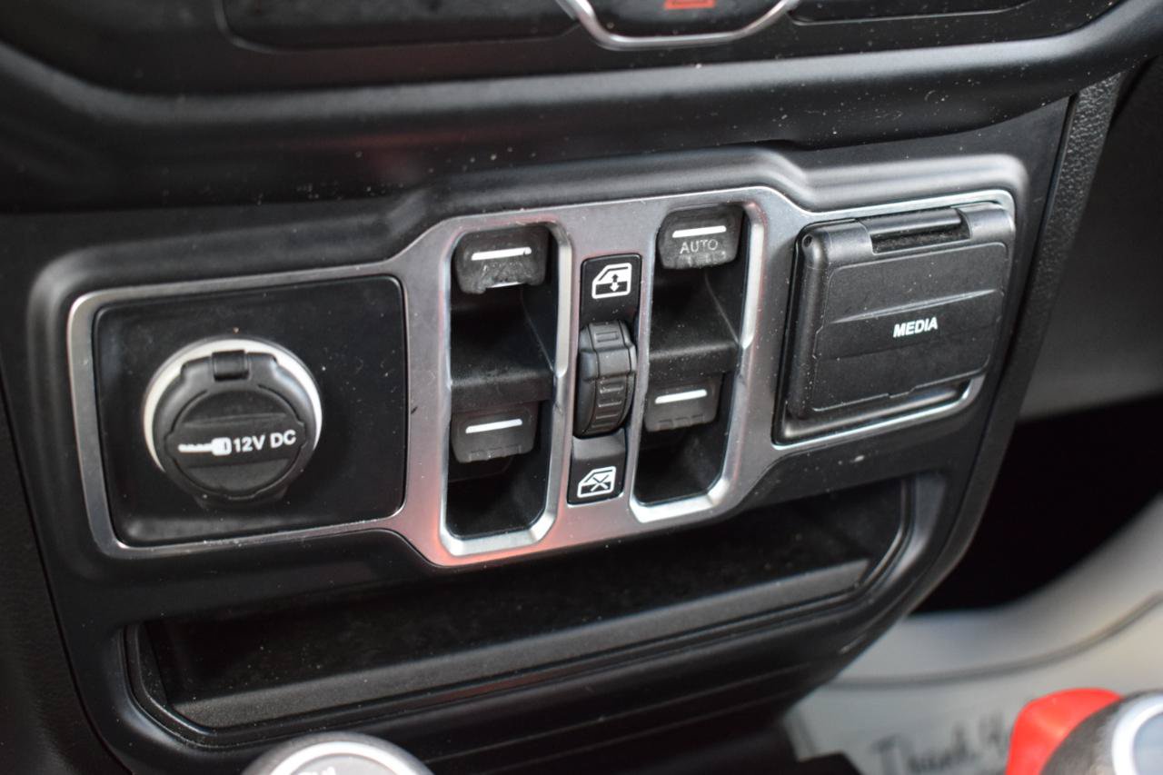 Used 2019 Jeep Wrangler Unlimited Sport S AWD/4WD image 26