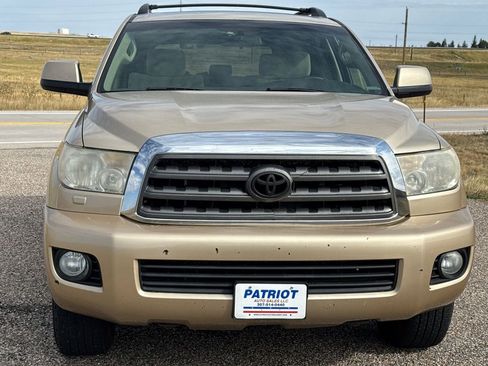 Used 2010 Toyota Sequoia SR5 image 8