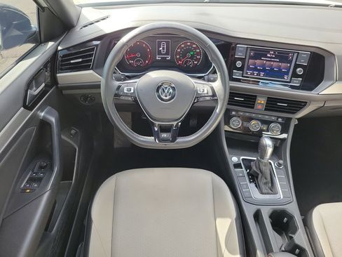 Used 2019 Volkswagen Jetta R-Line w/ R-Line Cold Weather Package FWD image 19