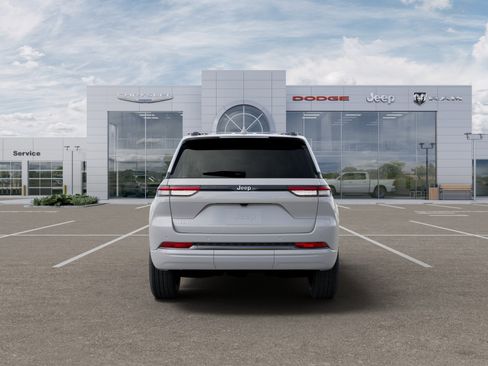 New 2026 Jeep Grand Cherokee Limited image 33