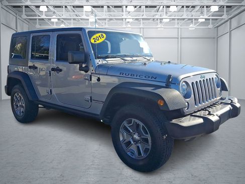 Used 2018 Jeep Wrangler Unlimited Rubicon w/ Cold Weather Group image 7