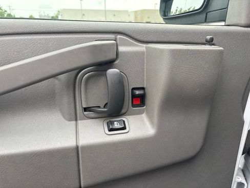 Used 2025 GMC Savana 2500 w/ Driver Convenience Package RWD image 26