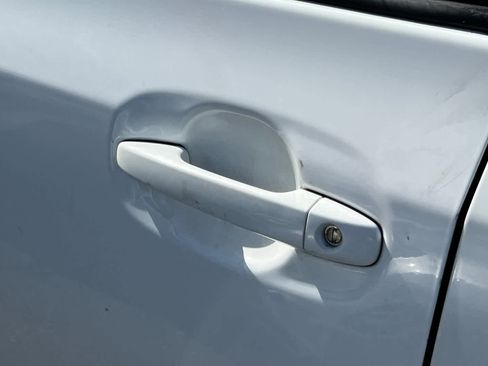 Used 2016 Toyota Sienna LE image 18