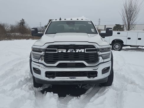 New 2026 RAM 5500 Tradesman w/ Chrome Appearance Group image 12