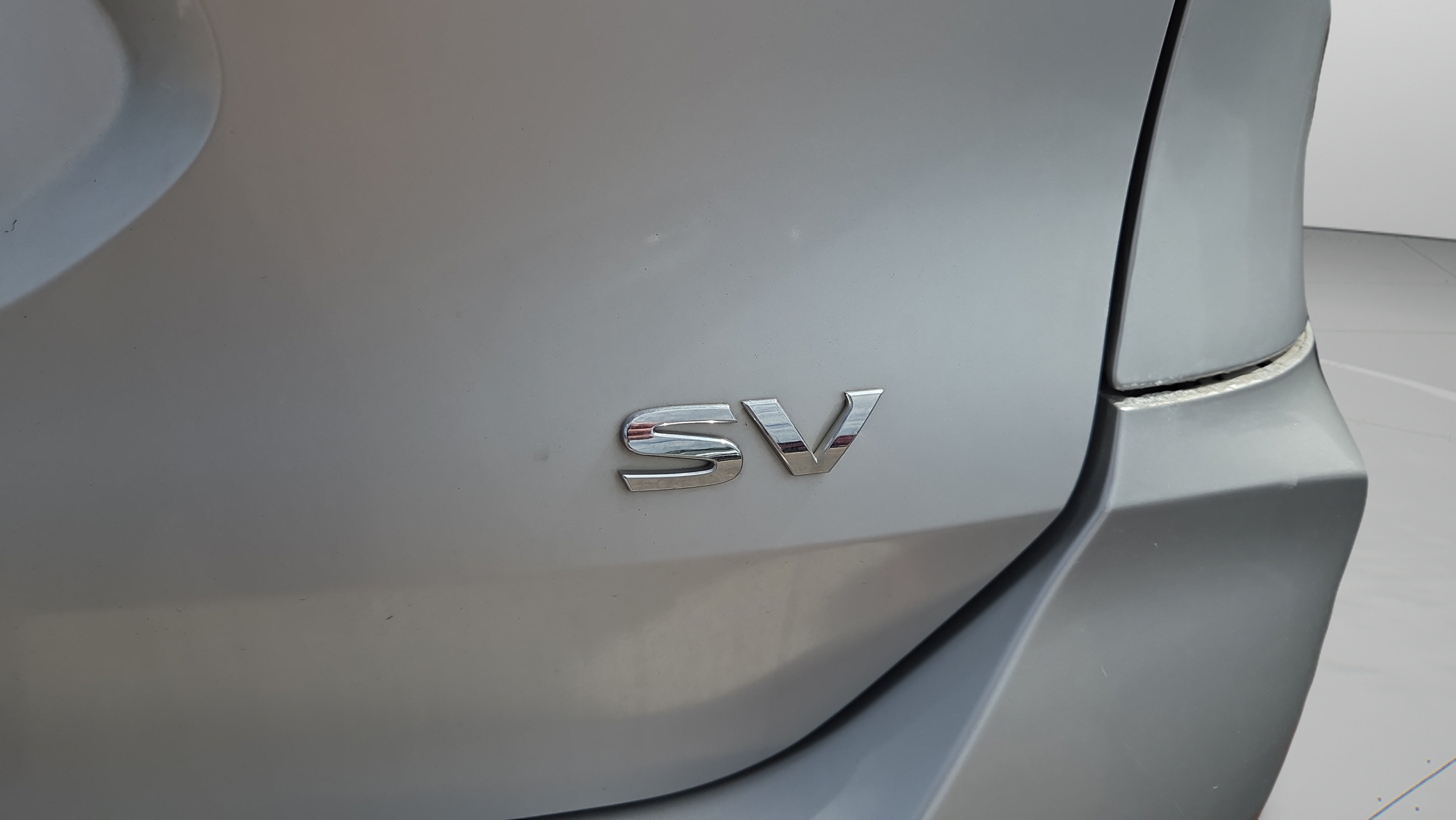 Used 2020 Nissan Rogue SV FWD image 5