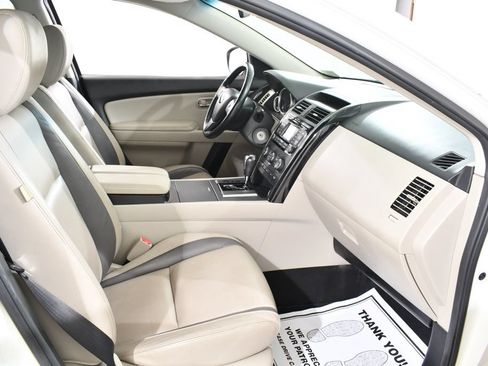 Used 2012 MAZDA CX-9 Touring w/ Moonroof & Bose Audio Pkg AWD/4WD image 10