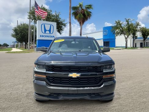 Used 2018 Chevrolet Silverado 1500 Custom w/ Custom Value Package RWD image 2