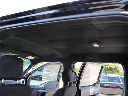 Used 2017 Ford F150 XLT w/ Equipment Group 302A Luxury AWD/4WD image 32