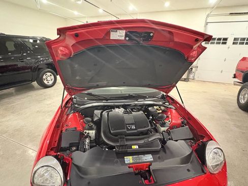 Used 2002 Ford Thunderbird Deluxe image 11