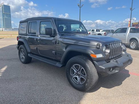 Used 2021 Jeep Wrangler Unlimited Sport AWD/4WD image 18