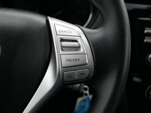 Used 2016 Nissan Rogue S image 28