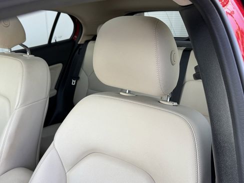 Used 2019 Mercedes-Benz GLA 250 image 3