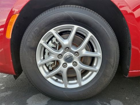 Used 2024 Chrysler Pacifica Touring-L image 30