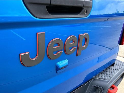 Used 2022 Jeep Gladiator Mojave w/ LED Lighting Group AWD/4WD image 60