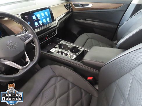 Used 2024 Volkswagen Atlas SE image 22