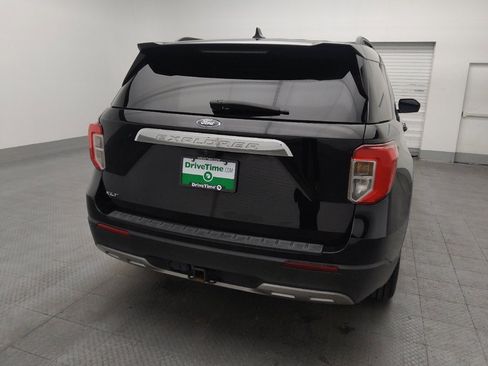 Used 2021 Ford Explorer XLT w/ Equipment Group 202A image 7