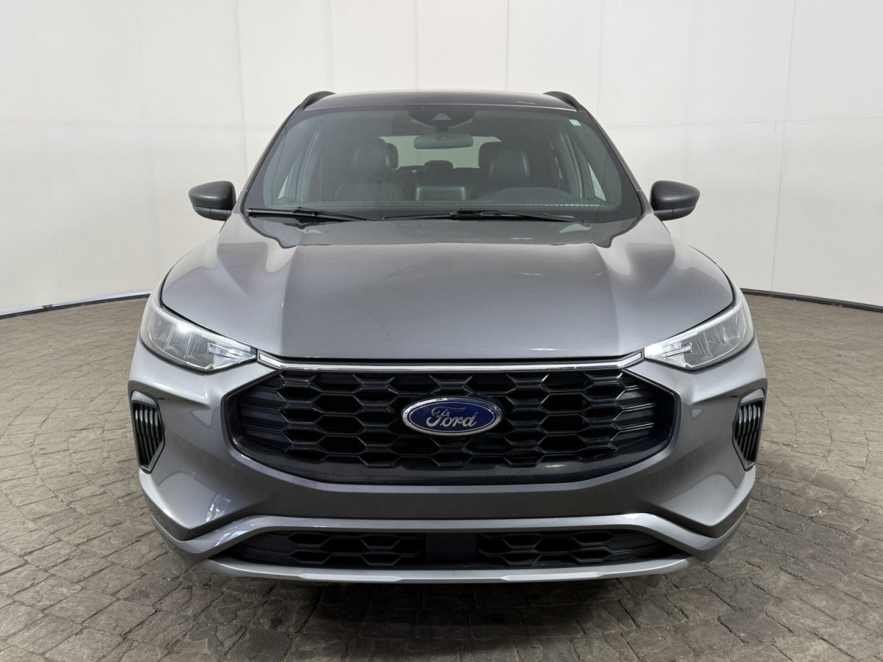 Used 2024 Ford Escape ST-Line FWD image 2