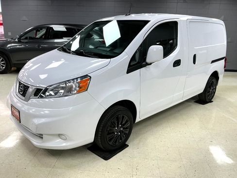 Used 2021 Nissan NV200 SV w/ Back Door Glass Package image 5