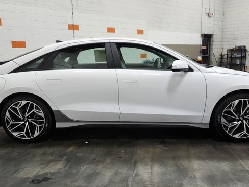 Used 2023 Hyundai Ioniq 6 SEL image 21
