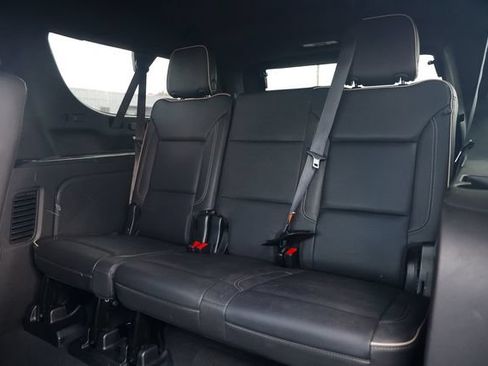 Used 2023 GMC Yukon XL SLT RWD image 26