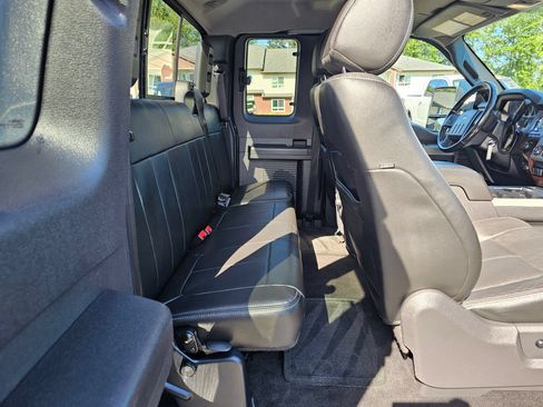 Used 2015 Ford F250 Lariat w/ Lariat Interior Package AWD/4WD image 33