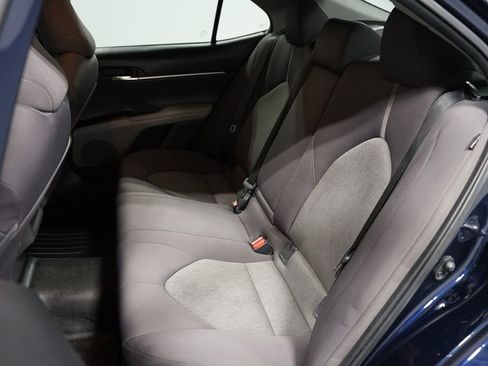 Used 2021 Toyota Camry LE image 25