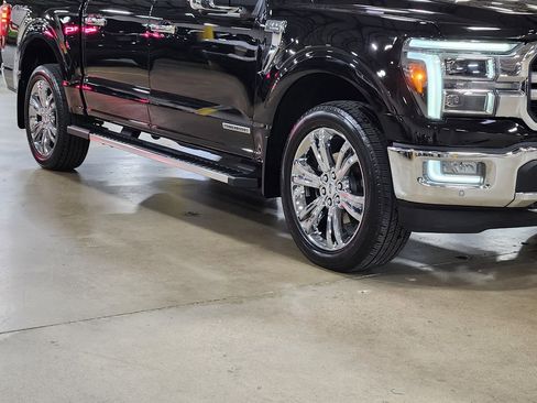 Used 2024 Ford F150 Lariat w/ Equipment Group 502A High image 16