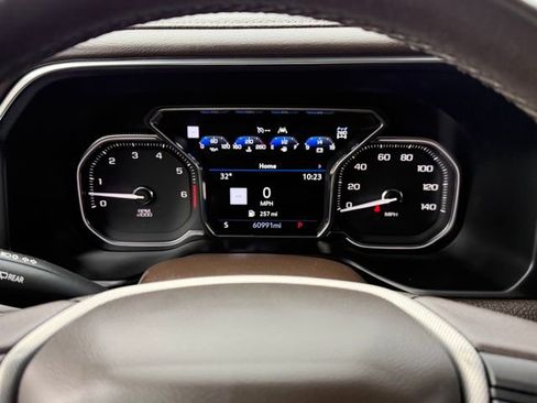 Used 2021 GMC Yukon XL Denali image 30