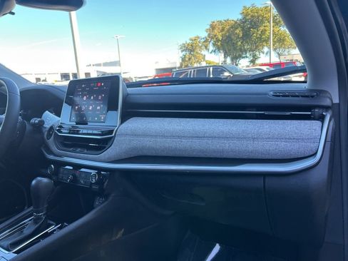 Certified 2022 Jeep Compass Latitude w/ Sun and Sound Group image 24