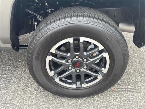 Certified 2025 Toyota Tacoma TRD Sport image 30