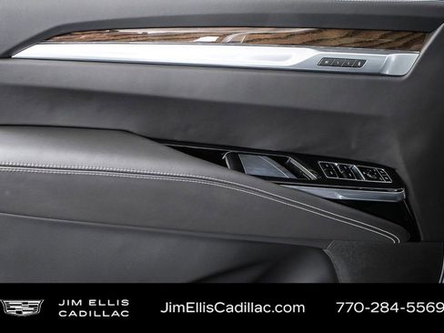 Certified 2026 Cadillac Escalade Platinum Sport w/ LPO, ONYX Package AWD/4WD image 6