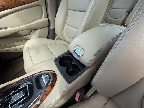 Used 2005 Jaguar XJ8 RWD image 16