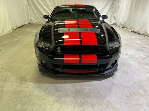 Used 2013 Ford Mustang Shelby GT500 RWD image 3