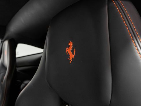 Used 2014 Ferrari F12 Berlinetta image 9