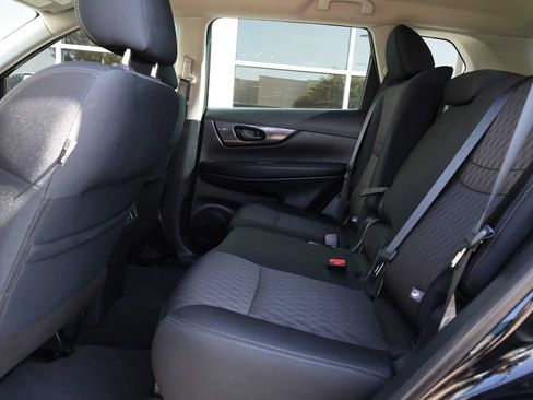 Used 2019 Nissan Rogue S AWD/4WD image 35