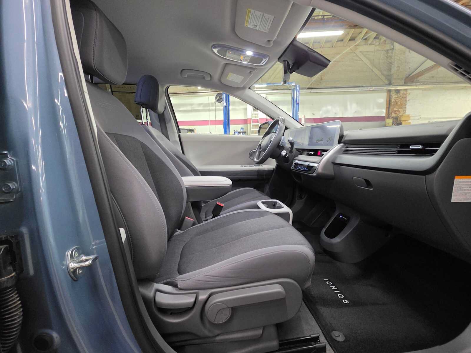 Used 2024 Hyundai Ioniq 5 SEL RWD image 11