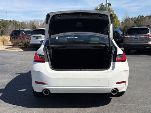 Used 2025 BMW 330i Sedan image 14