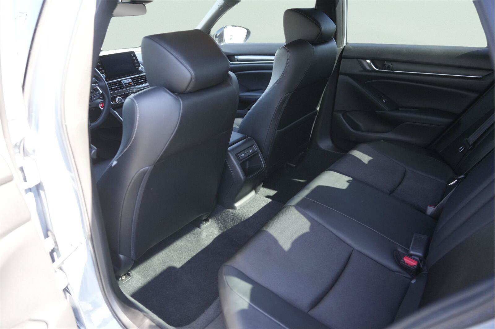 Used 2022 Honda Accord Sport image 11