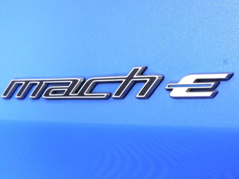 Used 2022 Ford Mustang Mach-E Select image 36