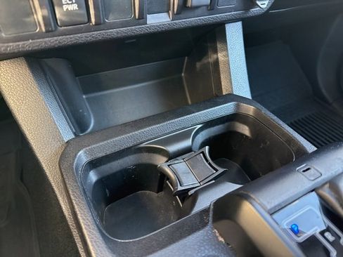 Used 2023 Toyota Tacoma SR image 31