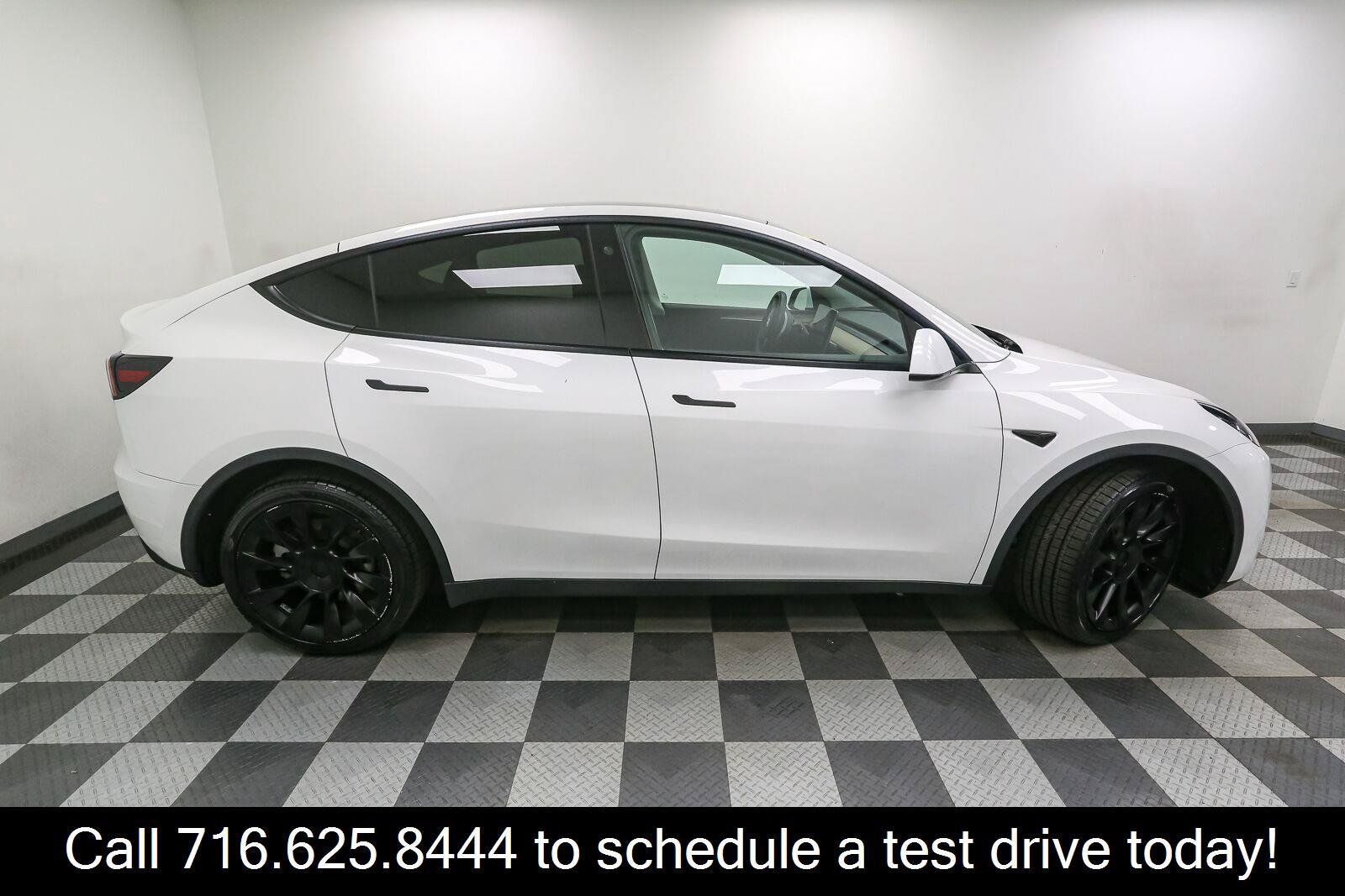 Used 2023 Tesla Model Y Long Range AWD/4WD image 7