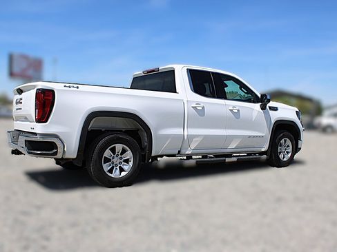 Used 2024 GMC Sierra 1500 SLE image 5