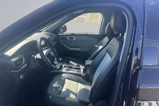 Certified 2023 Ford Explorer XLT w/ Equipment Group 202A RWD image 25