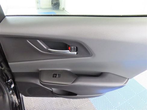 Used 2023 Toyota Prius XLE FWD image 31