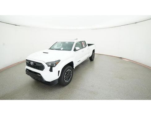 New 2025 Toyota Tacoma TRD Sport image 16