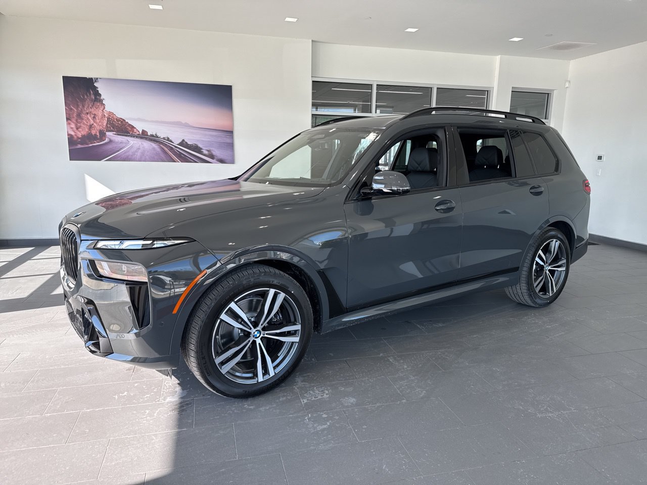 New 2026 BMW X7 xDrive40i w/ M Sport Package AWD/4WD image 4