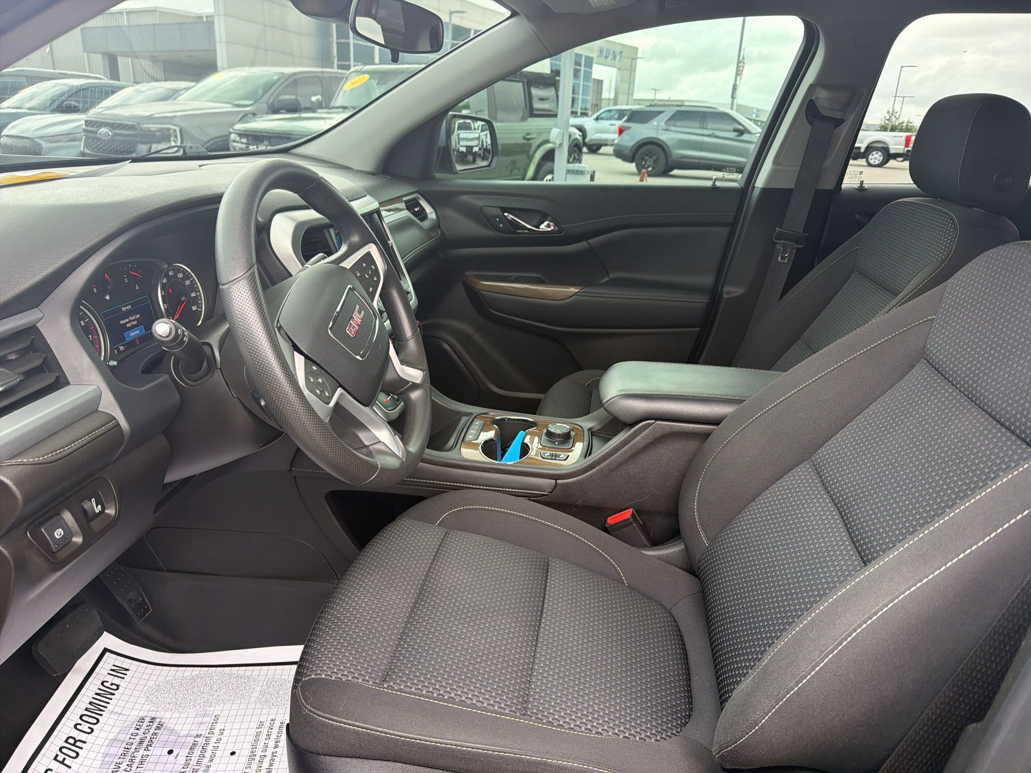 Used 2023 GMC Acadia SLE w/ Driver Convenience Package FWD image 10