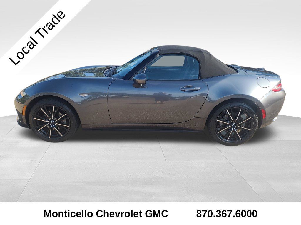 Used 2024 MAZDA MX-5 Miata Grand Touring RWD image 4