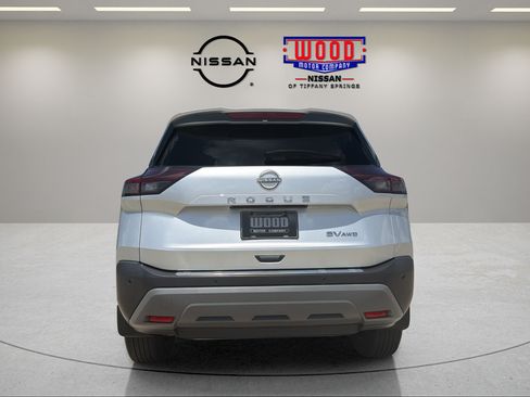 Certified 2023 Nissan Rogue SV w/ SV Premium B Package AWD/4WD image 3