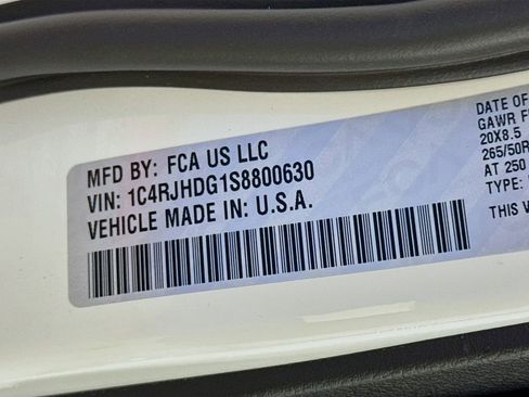 New 2025 Jeep Grand Cherokee Overland w/ Adv Protech Group III AWD/4WD image 30